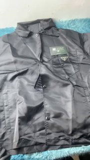 Camiseta Prada
