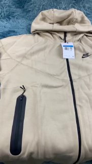 Sudadera Nike Tech