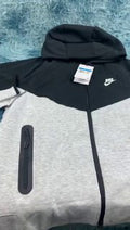 Sudadera Nike Tech