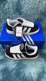 Zapatilla Adidas